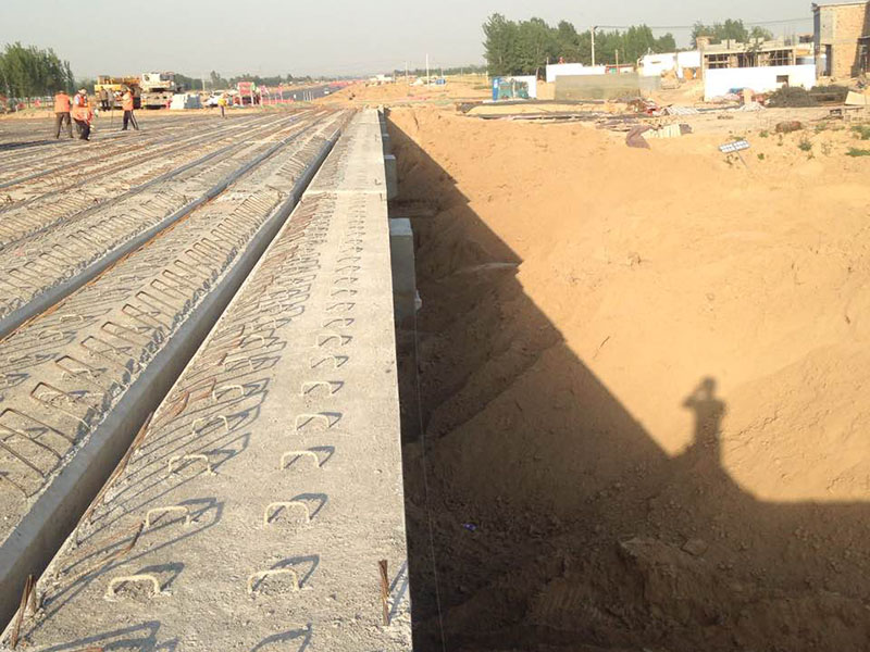 預(yù)制空心板梁